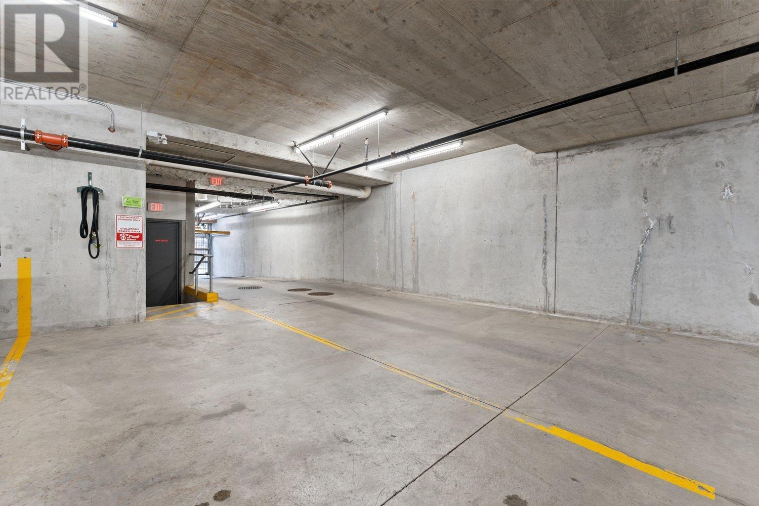 Listing Picture 17 of 20 : 848 W 8TH AVENUE, Vancouver / 溫哥華 - 魯藝地產 Yvonne Lu Group - MLS Medallion Club Member