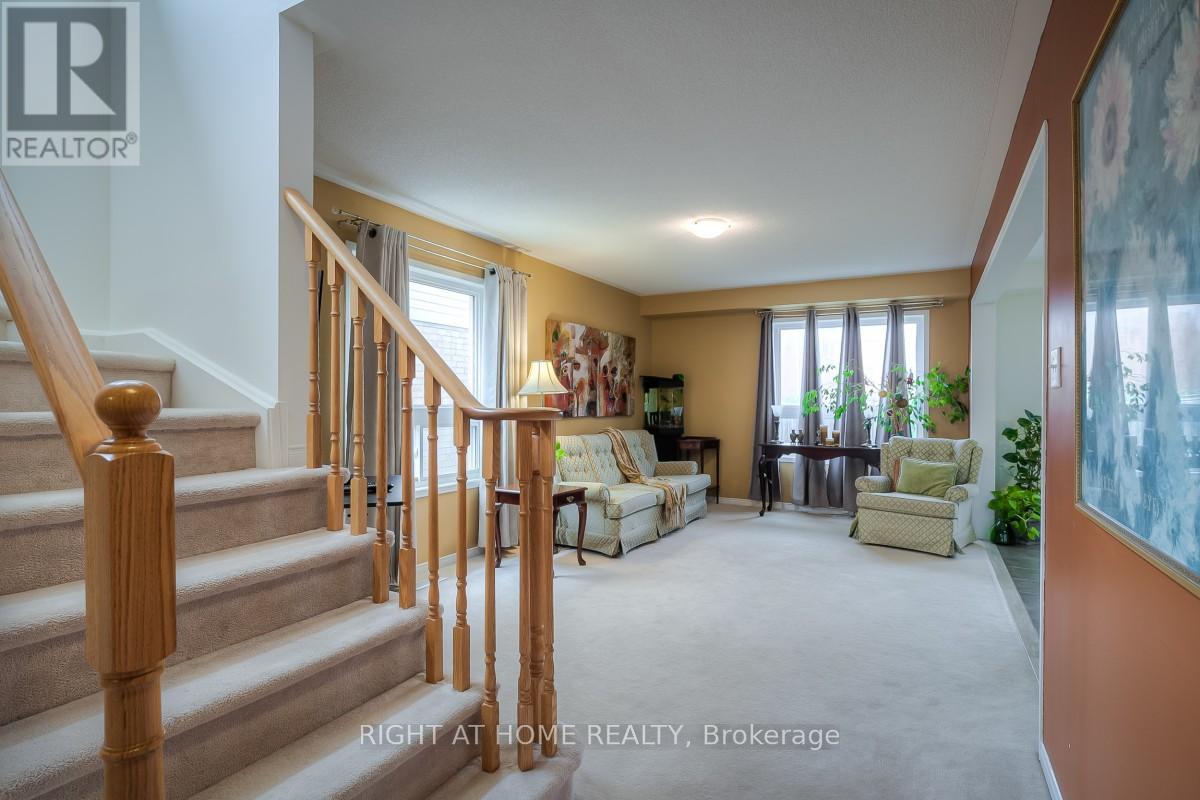 48 Hornsell Circle, Ajax, Ontario  L1T 0G4 - Photo 4 - E10423807