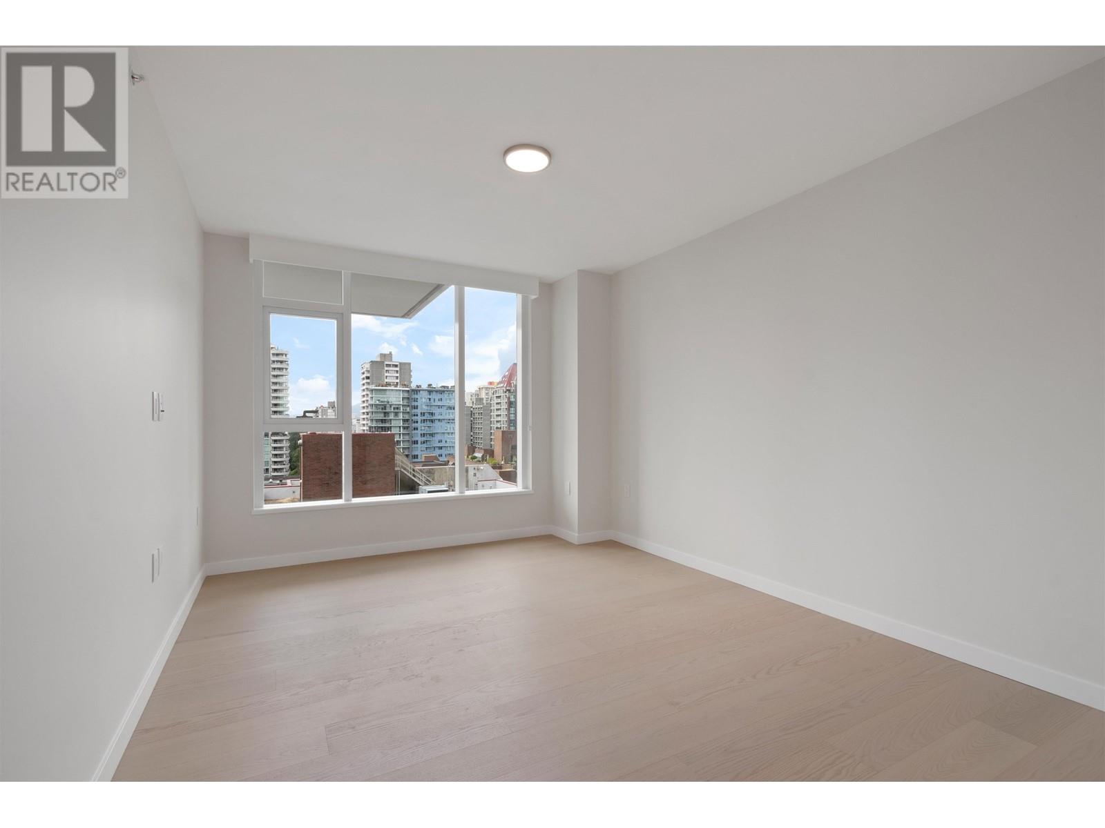 Listing Picture 11 of 32 : 1504 1335 HOWE STREET, Vancouver / 溫哥華 - 魯藝地產 Yvonne Lu Group - MLS Medallion Club Member