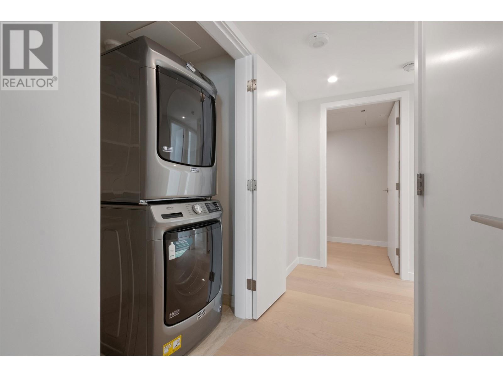 Listing Picture 15 of 32 : 1504 1335 HOWE STREET, Vancouver / 溫哥華 - 魯藝地產 Yvonne Lu Group - MLS Medallion Club Member
