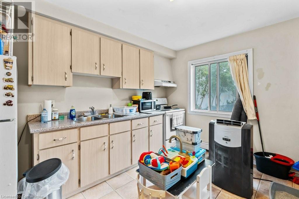 40 Facer Street, St. Catharines, Ontario  L2M 5H5 - Photo 3 - 40654312