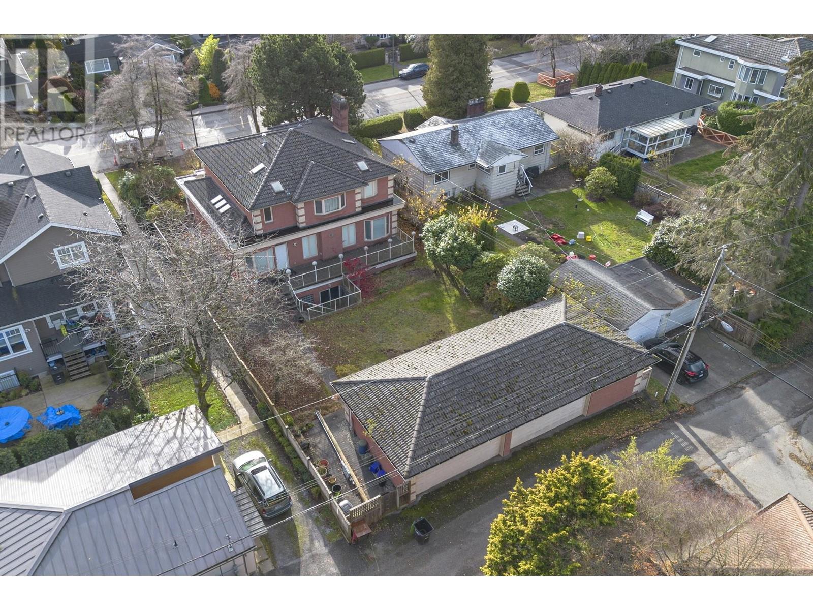 Listing Picture 7 of 15 : 2123 W 57TH AVENUE, Vancouver / 溫哥華 - 魯藝地產 Yvonne Lu Group - MLS Medallion Club Member