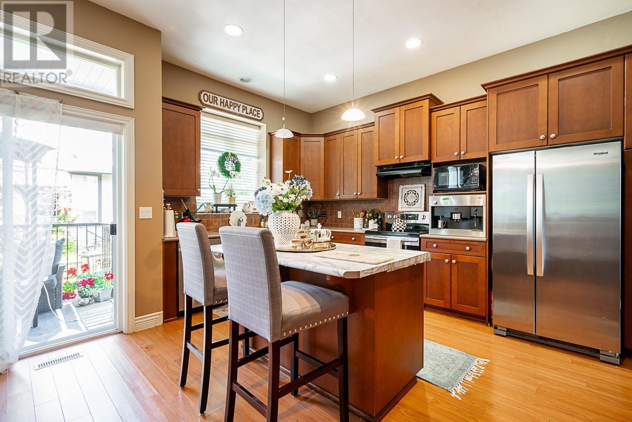 19243 Fieldstone Walk, Pitt Meadows, British Columbia  V3Y 2X1 - Photo 6 - R2941907