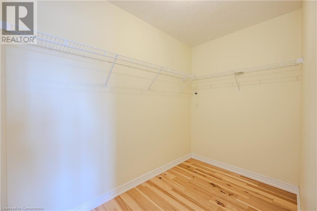 584 Winterburg Walk, Waterloo, Ontario  N2V 2M8 - Photo 34 - 40672977