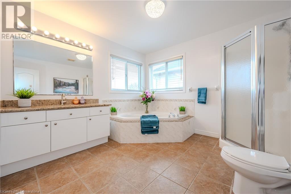 584 Winterburg Walk, Waterloo, Ontario  N2V 2M8 - Photo 35 - 40672977