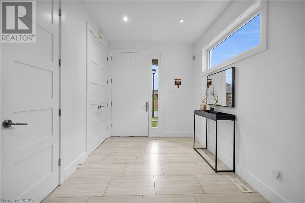 1157 Eagletrace Drive, London, Ontario  N6G 0K7 - Photo 7 - 40680852