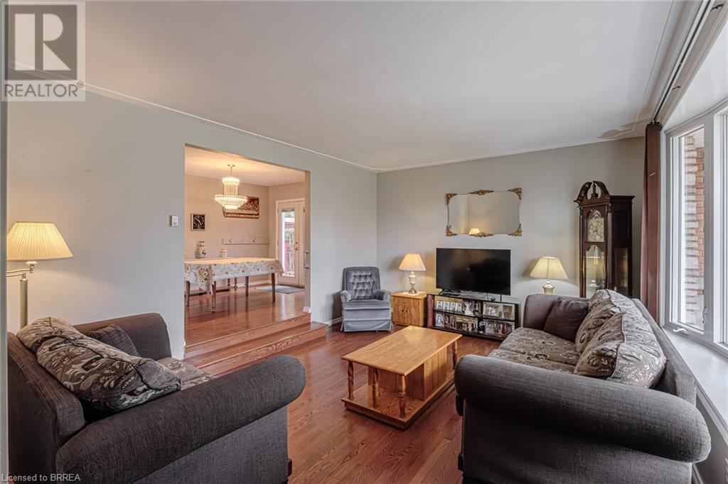 195 Paris Road, Brantford, Ontario  N3R 1J2 - Photo 14 - 40676445