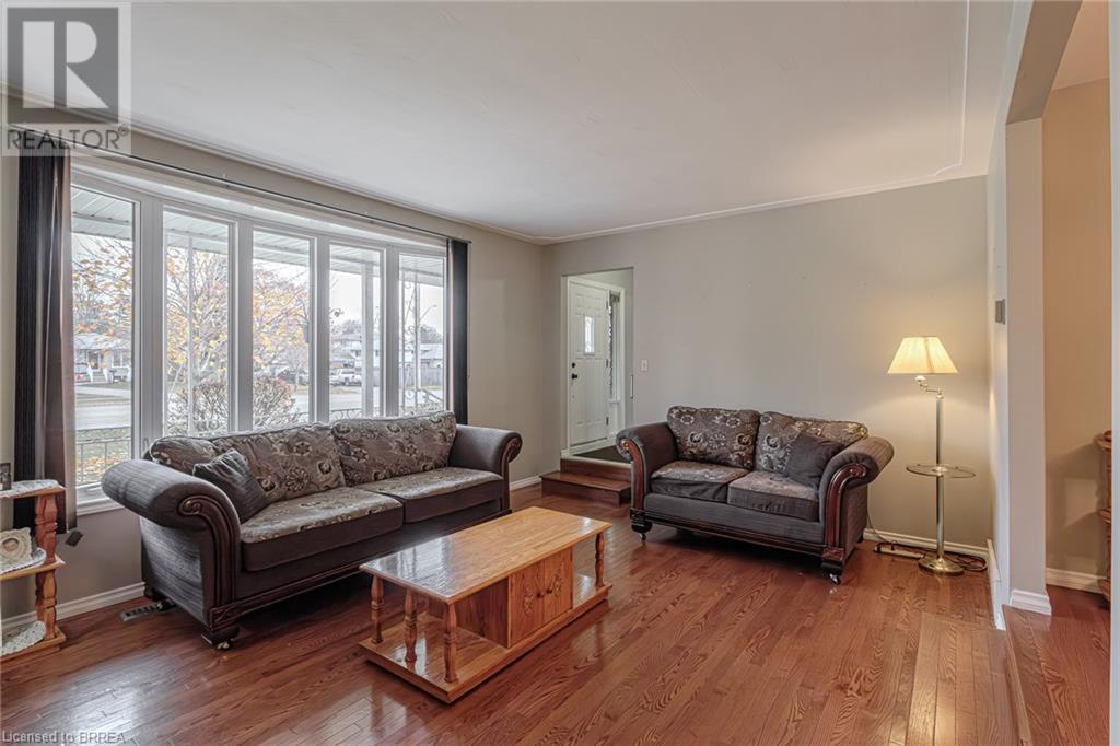 195 Paris Road, Brantford, Ontario  N3R 1J2 - Photo 16 - 40676445
