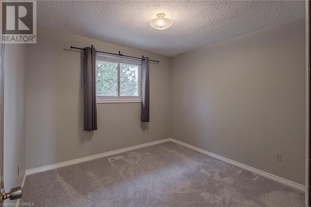 195 Paris Road, Brantford, Ontario  N3R 1J2 - Photo 18 - 40676445