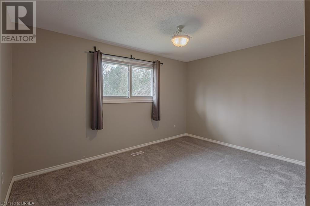 195 Paris Road, Brantford, Ontario  N3R 1J2 - Photo 20 - 40676445