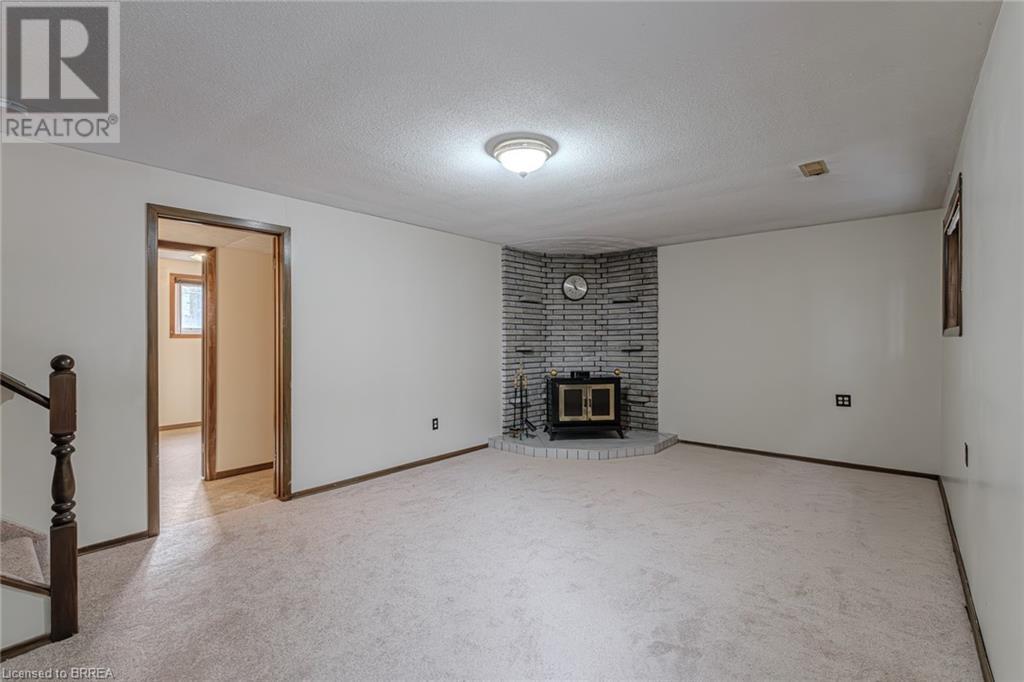 195 Paris Road, Brantford, Ontario  N3R 1J2 - Photo 26 - 40676445