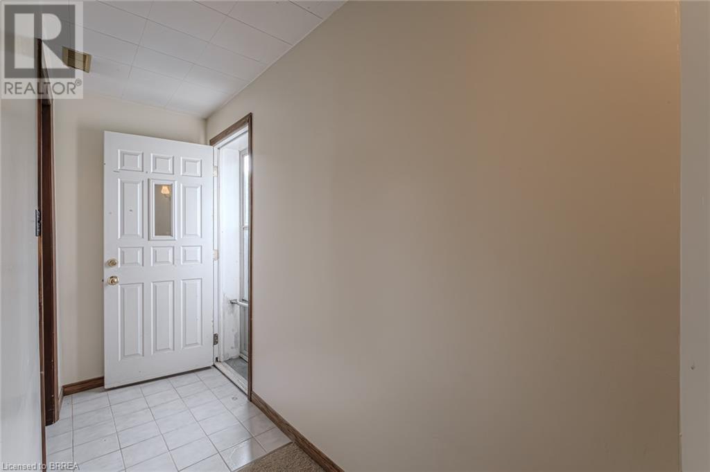 195 Paris Road, Brantford, Ontario  N3R 1J2 - Photo 32 - 40676445