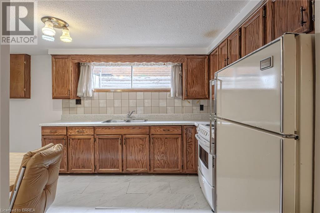 195 Paris Road, Brantford, Ontario  N3R 1J2 - Photo 35 - 40676445