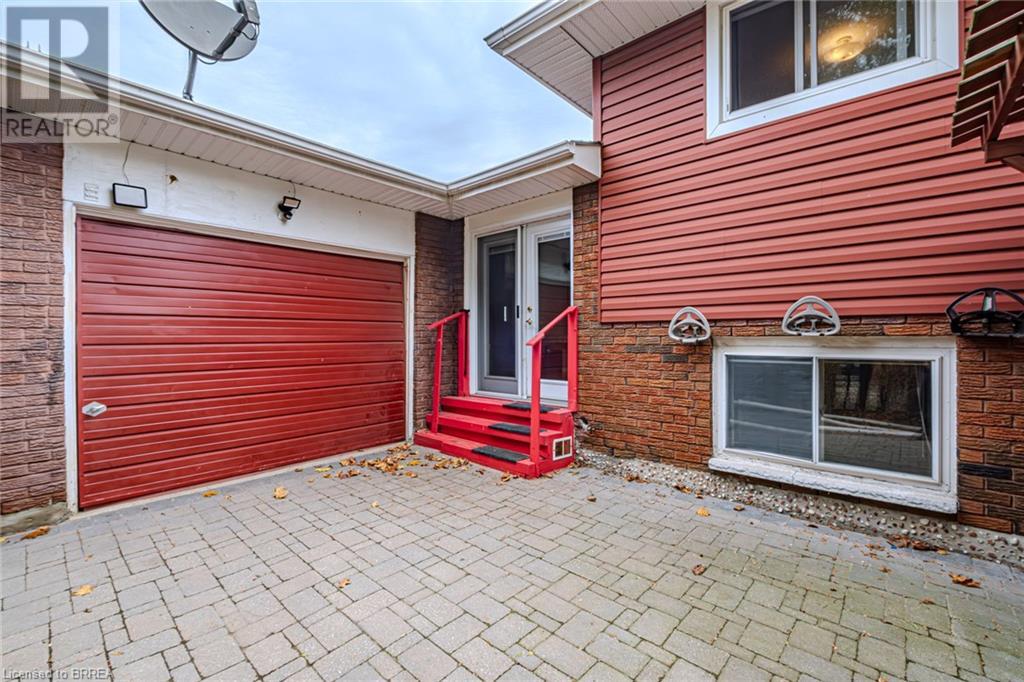 195 Paris Road, Brantford, Ontario  N3R 1J2 - Photo 43 - 40676445
