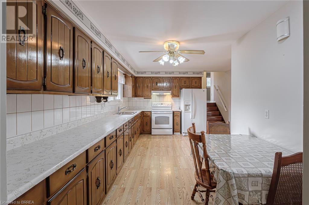 195 Paris Road, Brantford, Ontario  N3R 1J2 - Photo 7 - 40676445