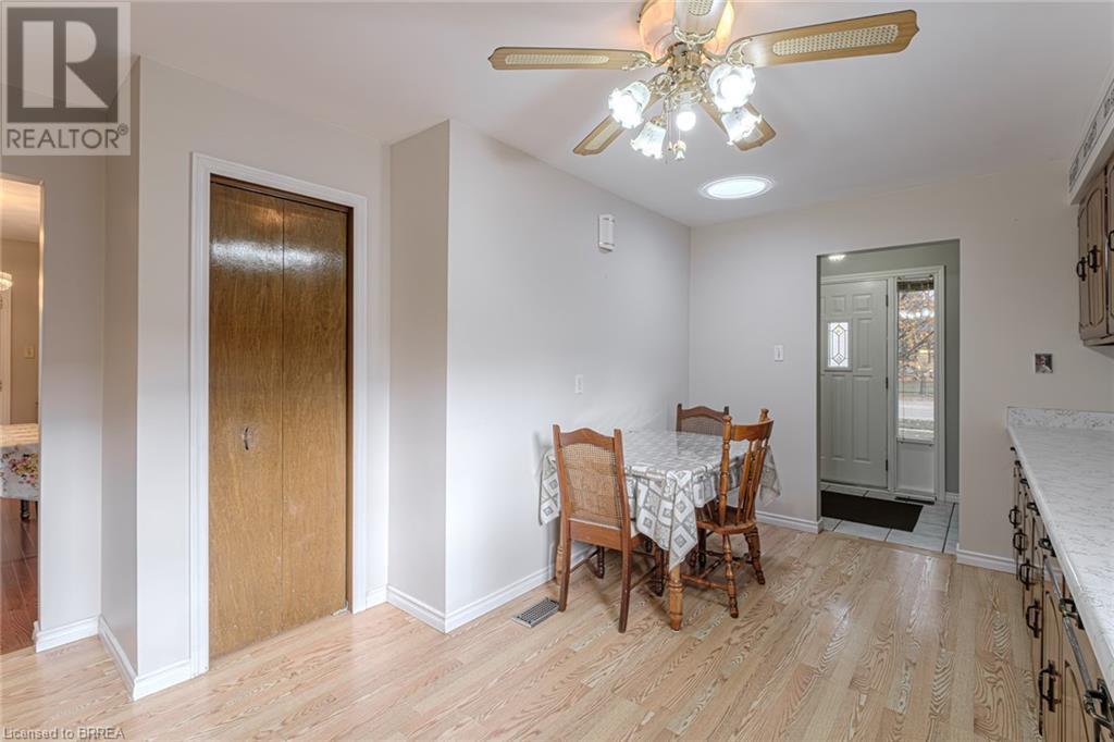195 Paris Road, Brantford, Ontario  N3R 1J2 - Photo 9 - 40676445