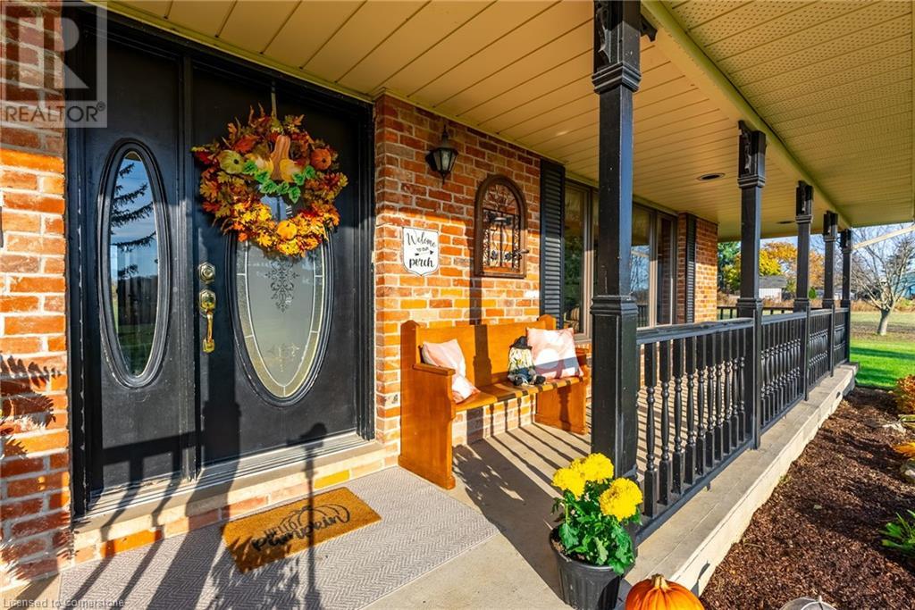 6166 Sinclairville Road, Binbrook, Ontario  L0R 1C0 - Photo 4 - 40677579