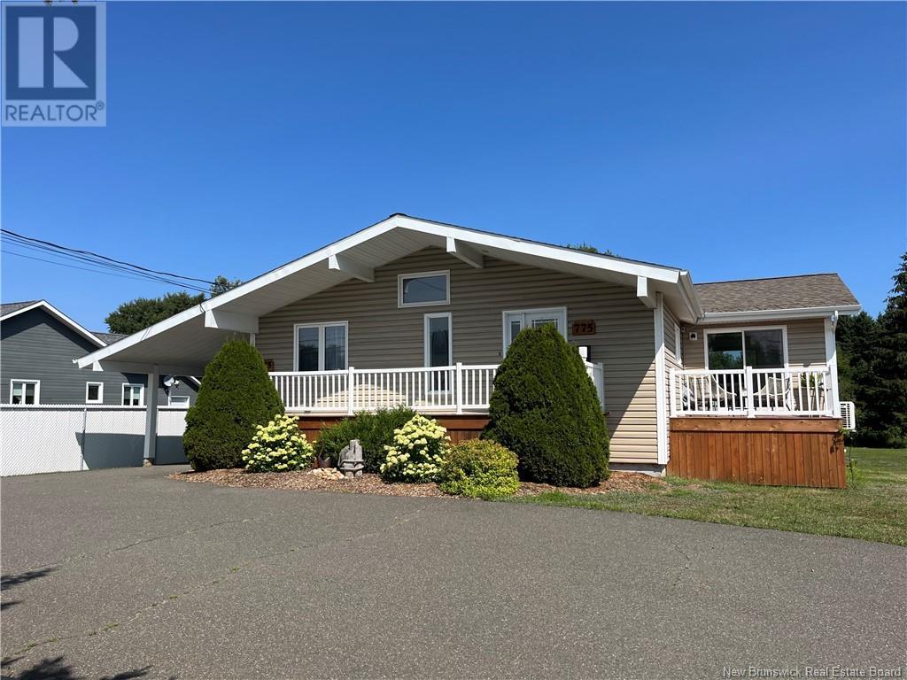 775 Principale, Beresford, New Brunswick  E8K 1V8 - Photo 4 - NB104359