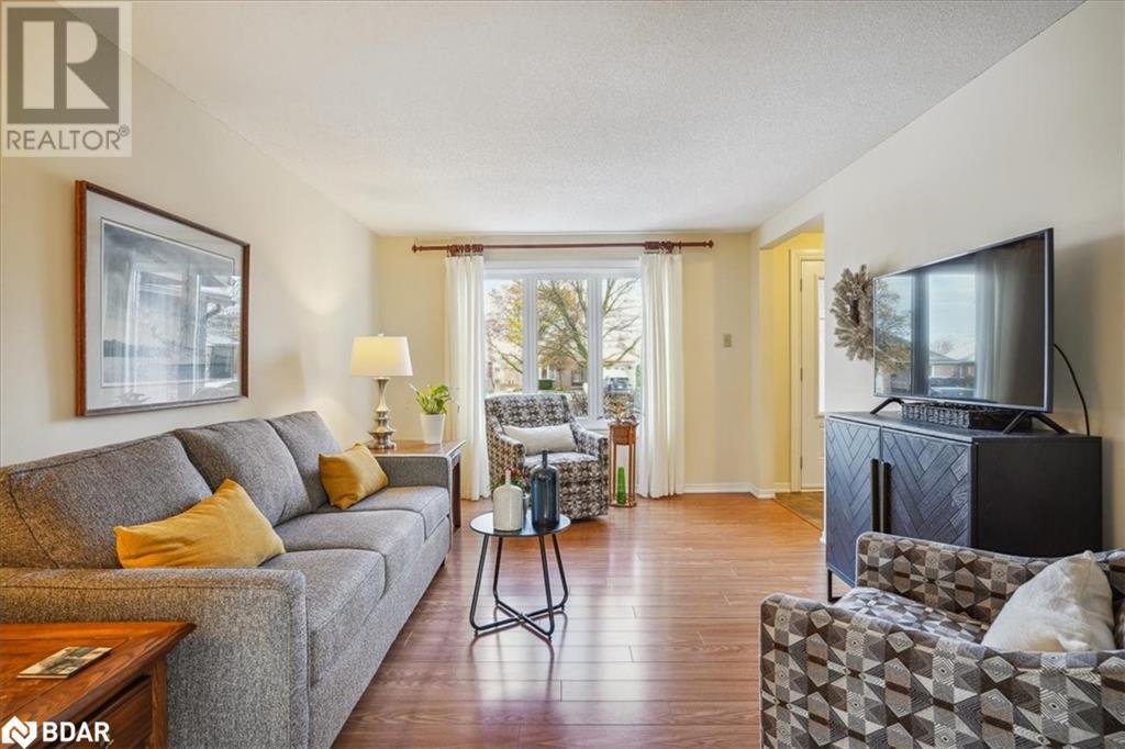 69 Irwin Drive, Barrie, Ontario  L4N 7A7 - Photo 8 - 40680258