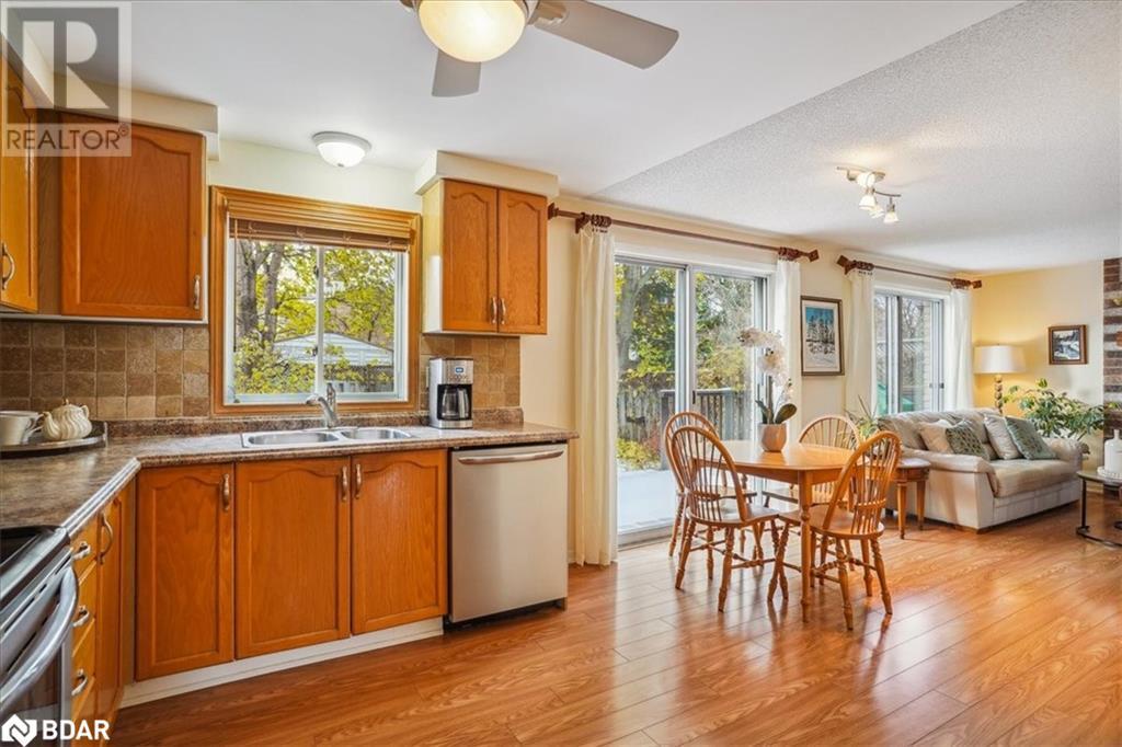 69 Irwin Drive, Barrie, Ontario  L4N 7A7 - Photo 16 - 40680258