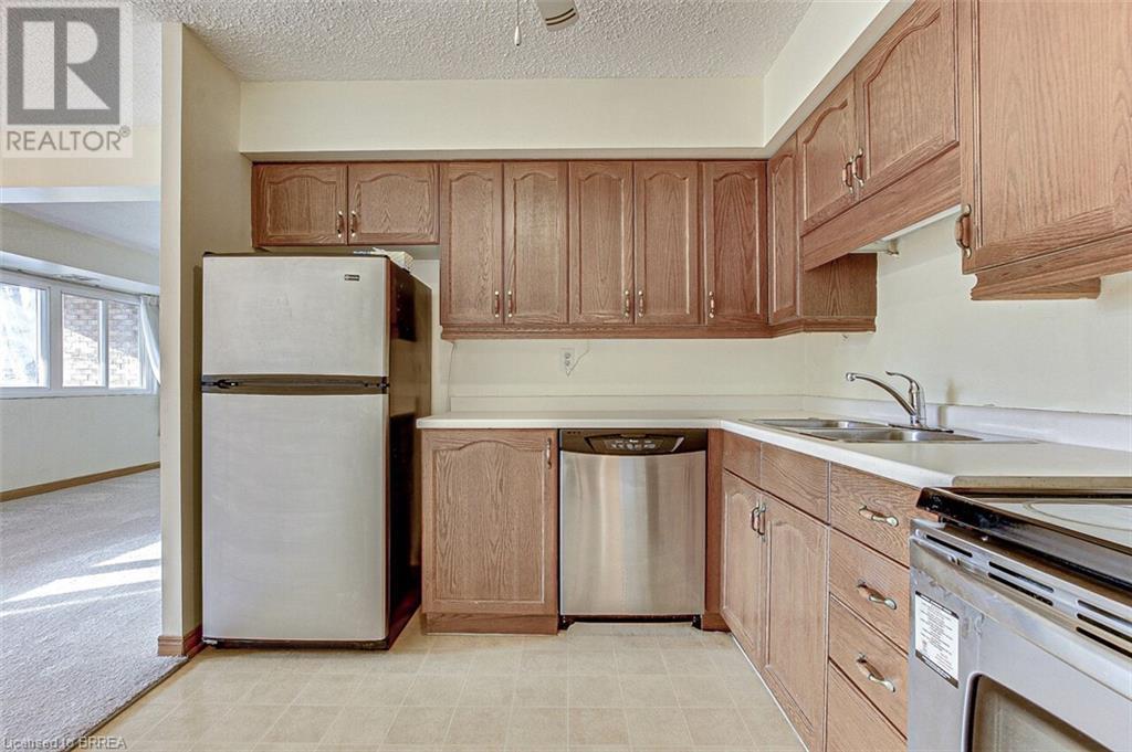 164 Paris Road Unit# 202, Brantford, Ontario  N3R 6M4 - Photo 14 - 40680845