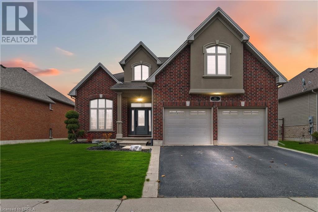 16 FREEMAN Street, paris, Ontario