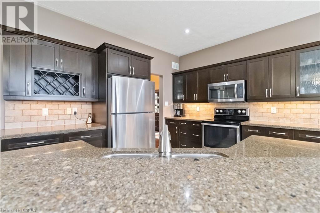 16 Freeman Street, Paris, Ontario  N3L 4H2 - Photo 15 - 40680714