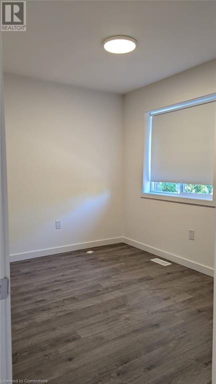 139 Highriver Trail Unit# Main, Welland, Ontario  L3C 0H6 - Photo 8 - 40680772