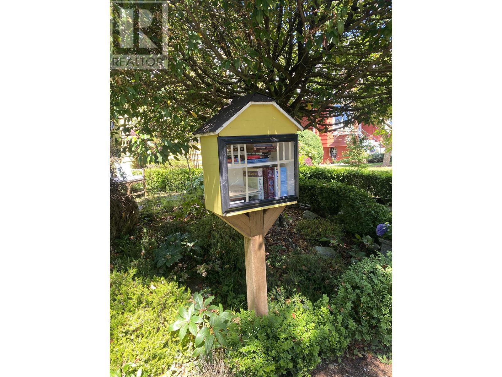 Listing Picture 23 of 24 : 4533 W 8TH AVENUE, Vancouver / 溫哥華 - 魯藝地產 Yvonne Lu Group - MLS Medallion Club Member