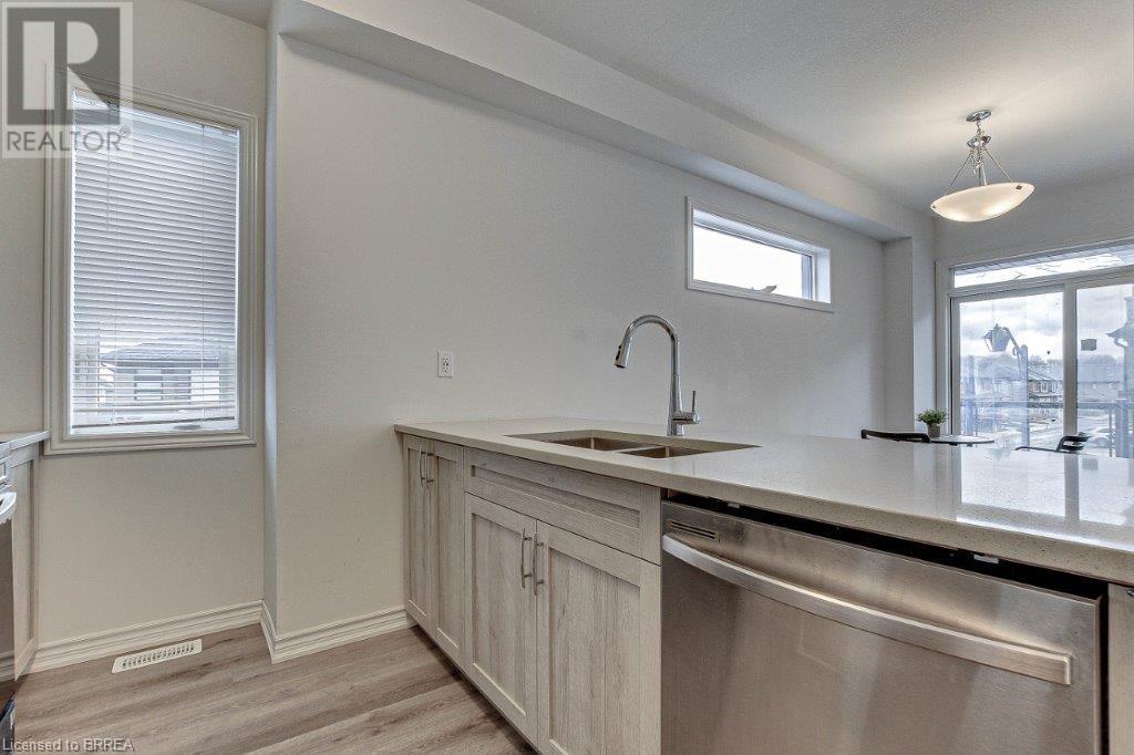 461 Blackburn Drive Unit# 110, Brantford, Ontario  N3T 0W9 - Photo 9 - 40680560