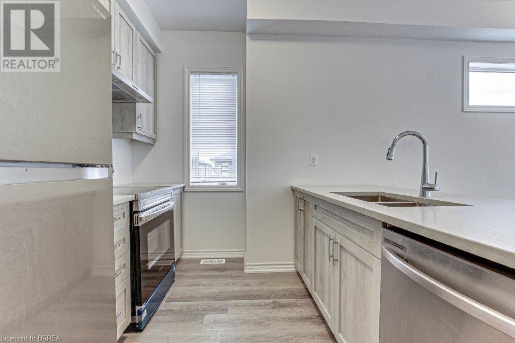 461 Blackburn Drive Unit# 110, Brantford, Ontario  N3T 0W9 - Photo 10 - 40680560