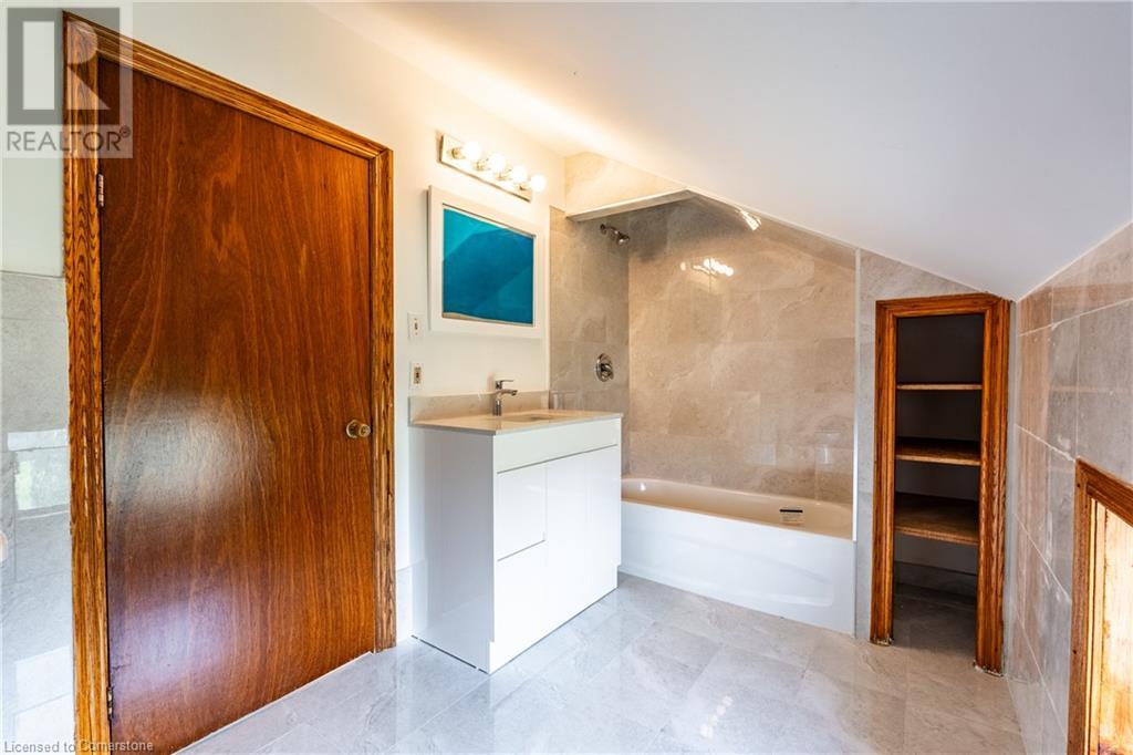 5782 Sixteen Road Unit# B, West Lincoln, Ontario  L0R 1Y0 - Photo 13 - 40681034