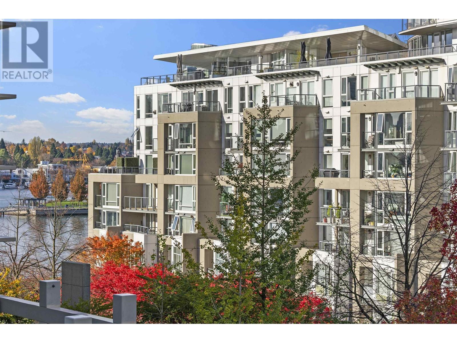 Listing Picture 17 of 25 : 603 1288 MARINASIDE CRESCENT, Vancouver / 溫哥華 - 魯藝地產 Yvonne Lu Group - MLS Medallion Club Member