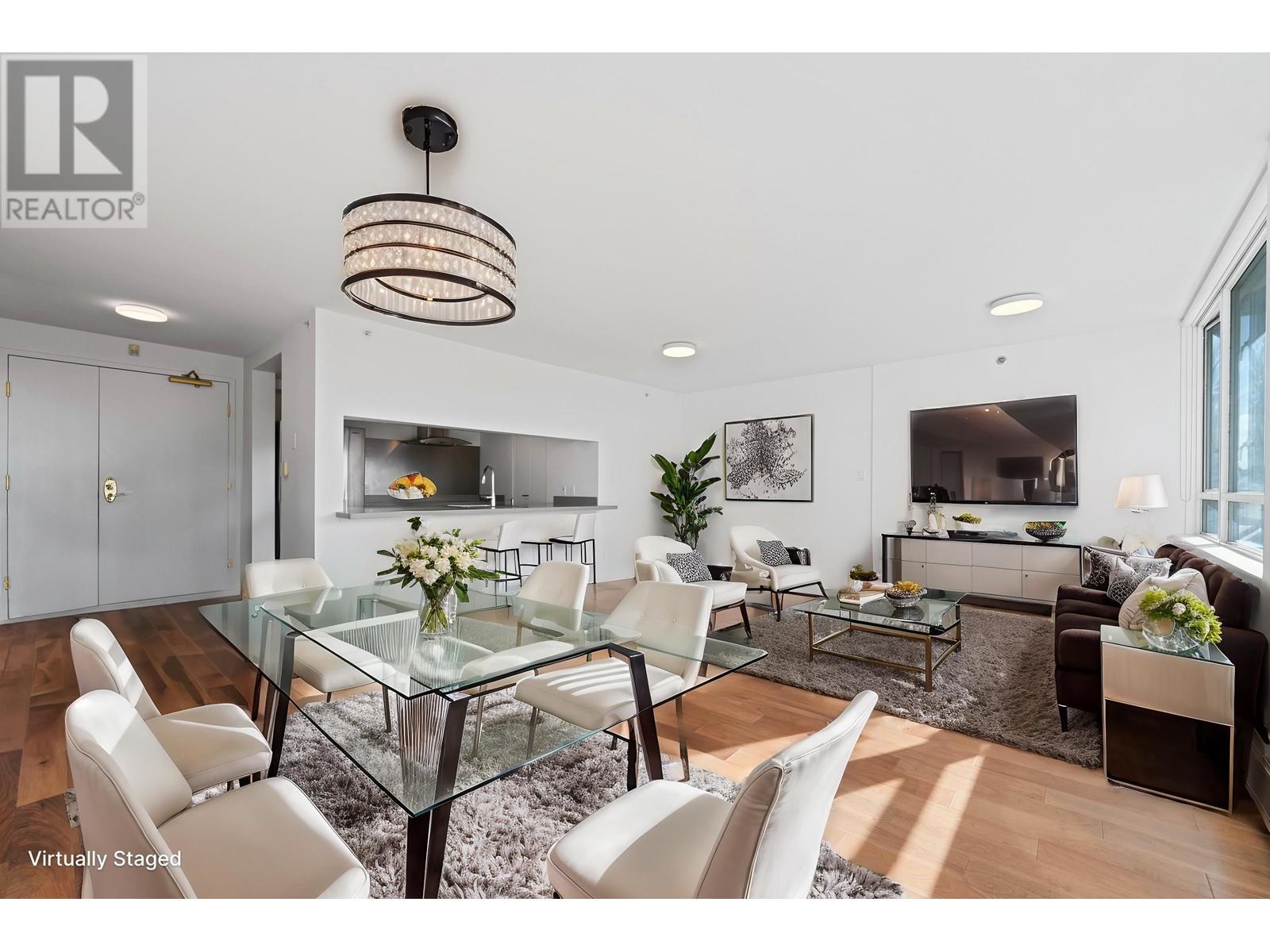 Listing Picture 2 of 25 : 603 1288 MARINASIDE CRESCENT, Vancouver / 溫哥華 - 魯藝地產 Yvonne Lu Group - MLS Medallion Club Member