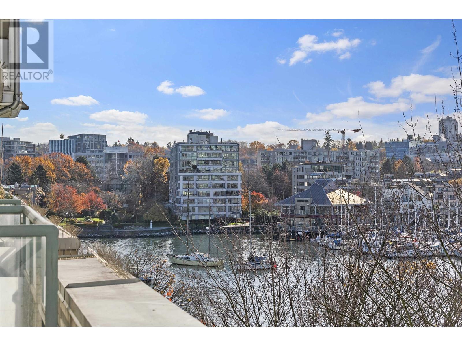 Listing Picture 6 of 25 : 603 1288 MARINASIDE CRESCENT, Vancouver / 溫哥華 - 魯藝地產 Yvonne Lu Group - MLS Medallion Club Member