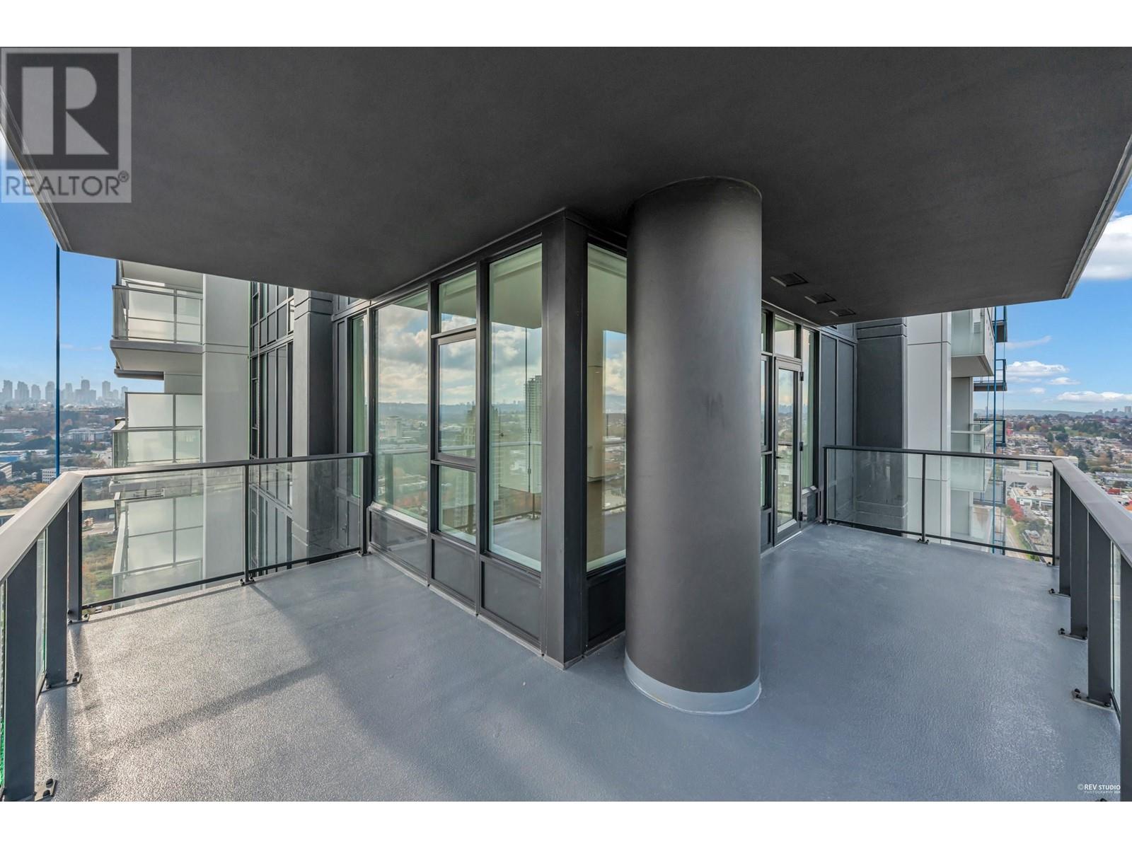 Listing Picture 7 of 40 : 2807 4168 LOUGHEED HIGHWAY, Burnaby / 本拿比 - 魯藝地產 Yvonne Lu Group - MLS Medallion Club Member