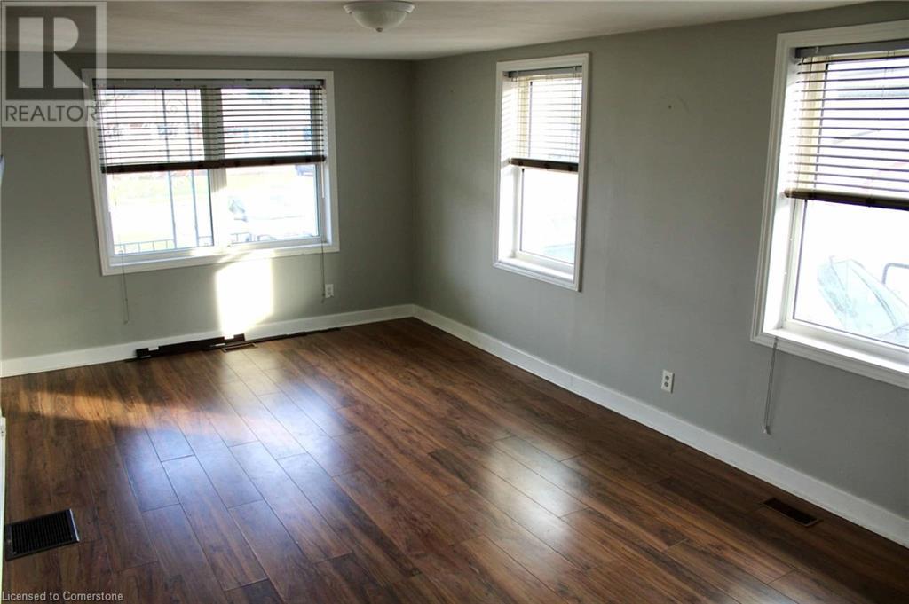 241 Wigton Street, Caledonia, Ontario  N3W 1G4 - Photo 10 - 40680831