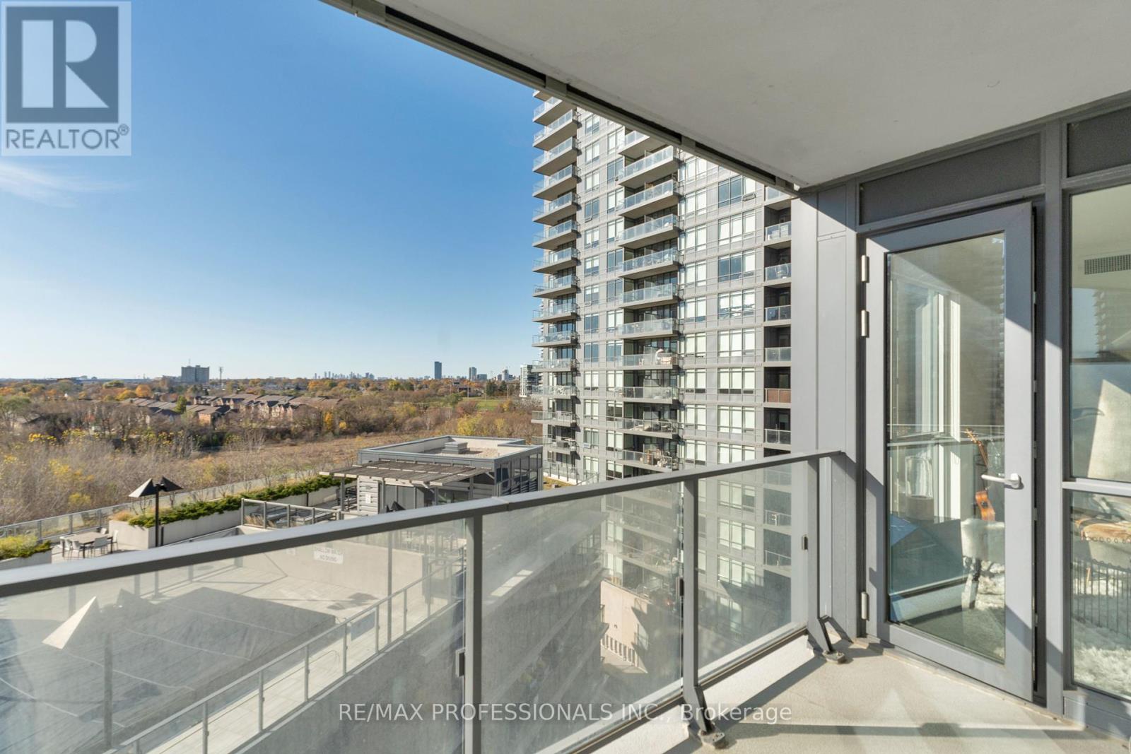 1004 - 10 Park Lawn Road, Toronto, Ontario  M8V 0H9 - Photo 17 - W10930045