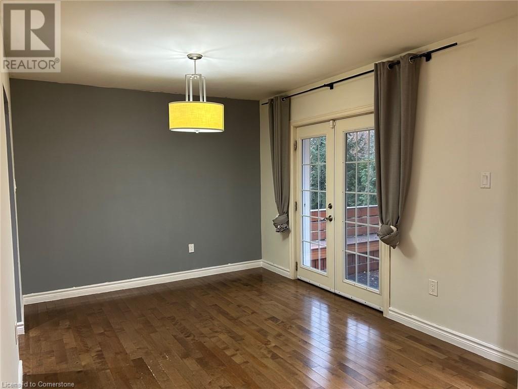 203 Penn Drive, Burlington, Ontario  L7N 2B6 - Photo 5 - 40679423