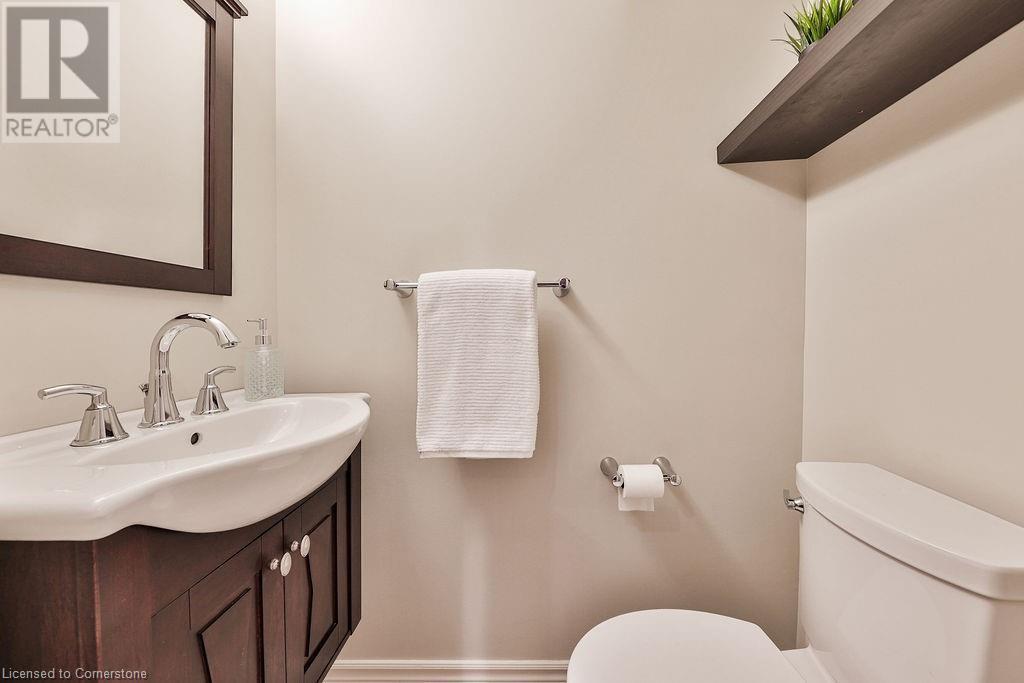 203 Penn Drive, Burlington, Ontario  L7N 2B6 - Photo 14 - 40679423