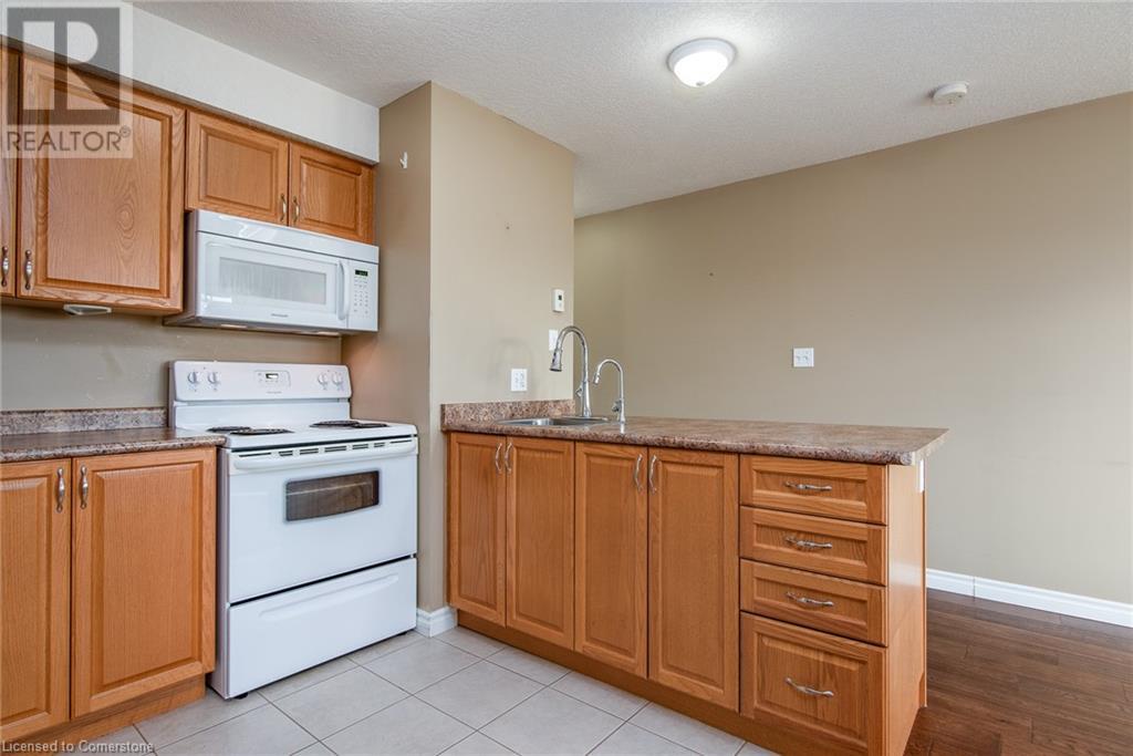 756 Bleams Road Unit# A, Kitchener, Ontario  N2E 0E4 - Photo 14 - 40671718