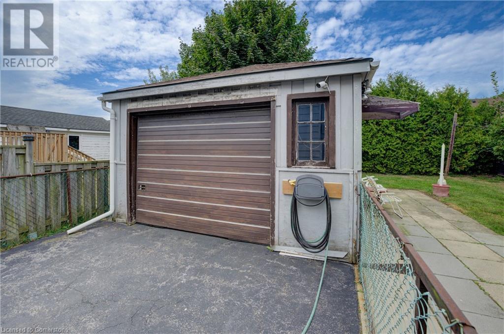 22 East 44th Street, Hamilton, Ontario  L8T 3G4 - Photo 20 - 40681196