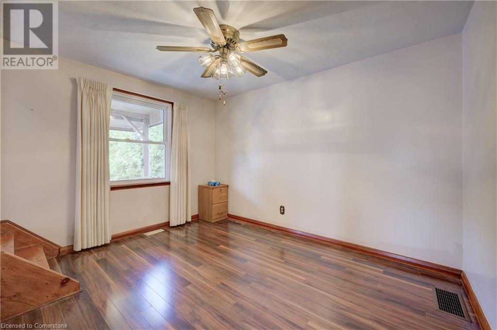 22 East 44th Street, Hamilton, Ontario  L8T 3G4 - Photo 9 - 40681196