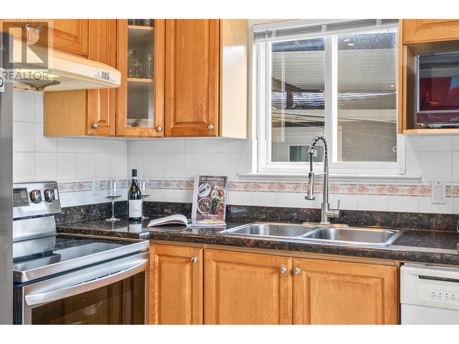 532 E 16th Avenue, Vancouver, British Columbia  V5T 2V2 - Photo 12 - R2946930