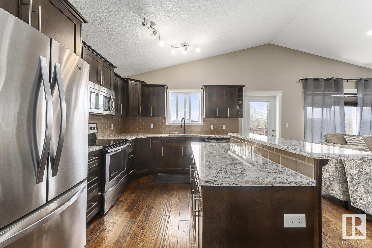 3606 Beau Vista Bv, Bonnyville Town, Alberta  T9N 0C8 - Photo 5 - E4385707