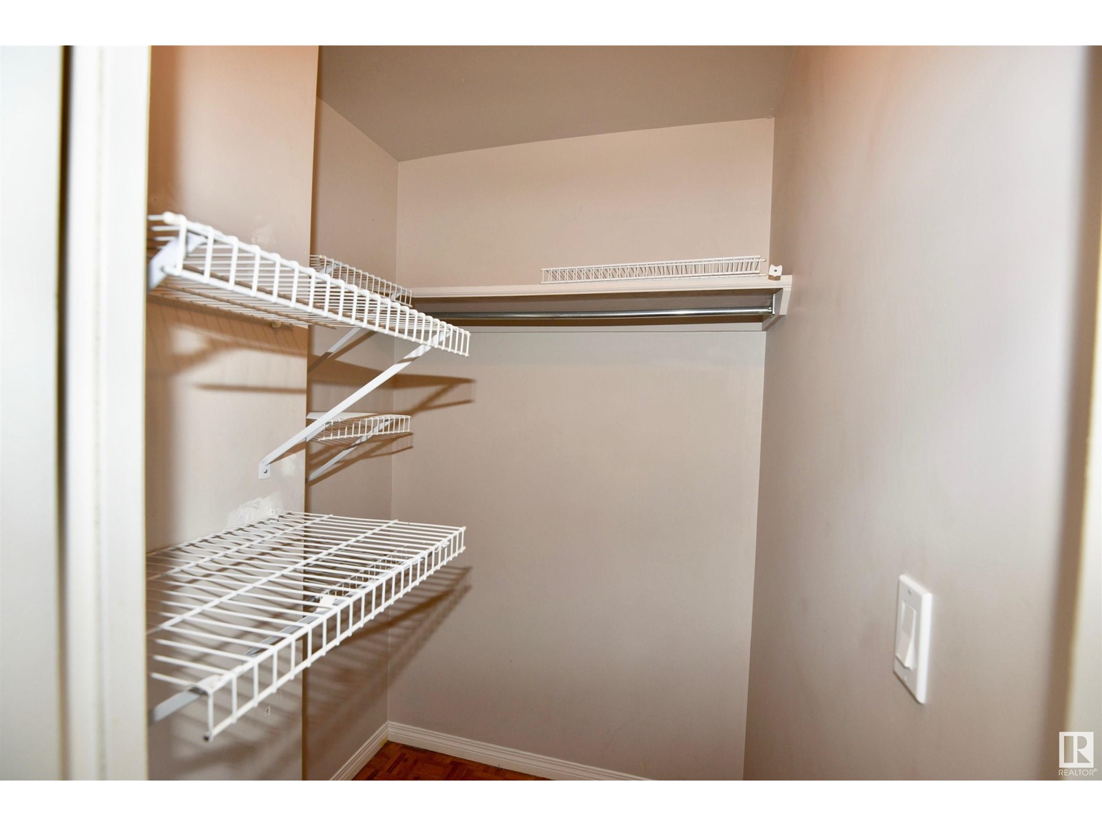 #606 11025 Jasper Av Nw, Edmonton, Alberta  T5K 0K7 - Photo 9 - E4366391
