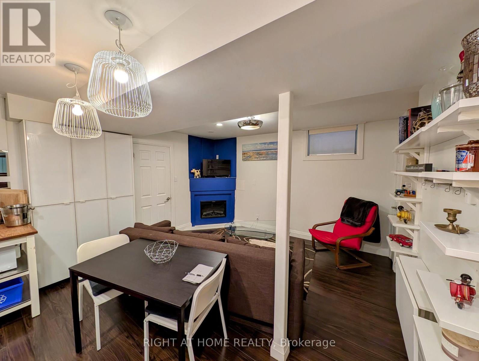 B - 297 Keele Street, Toronto, Ontario  M6P 2K5 - Photo 5 - W10972496
