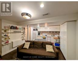 B - 297 KEELE STREET, Toronto, Ontario