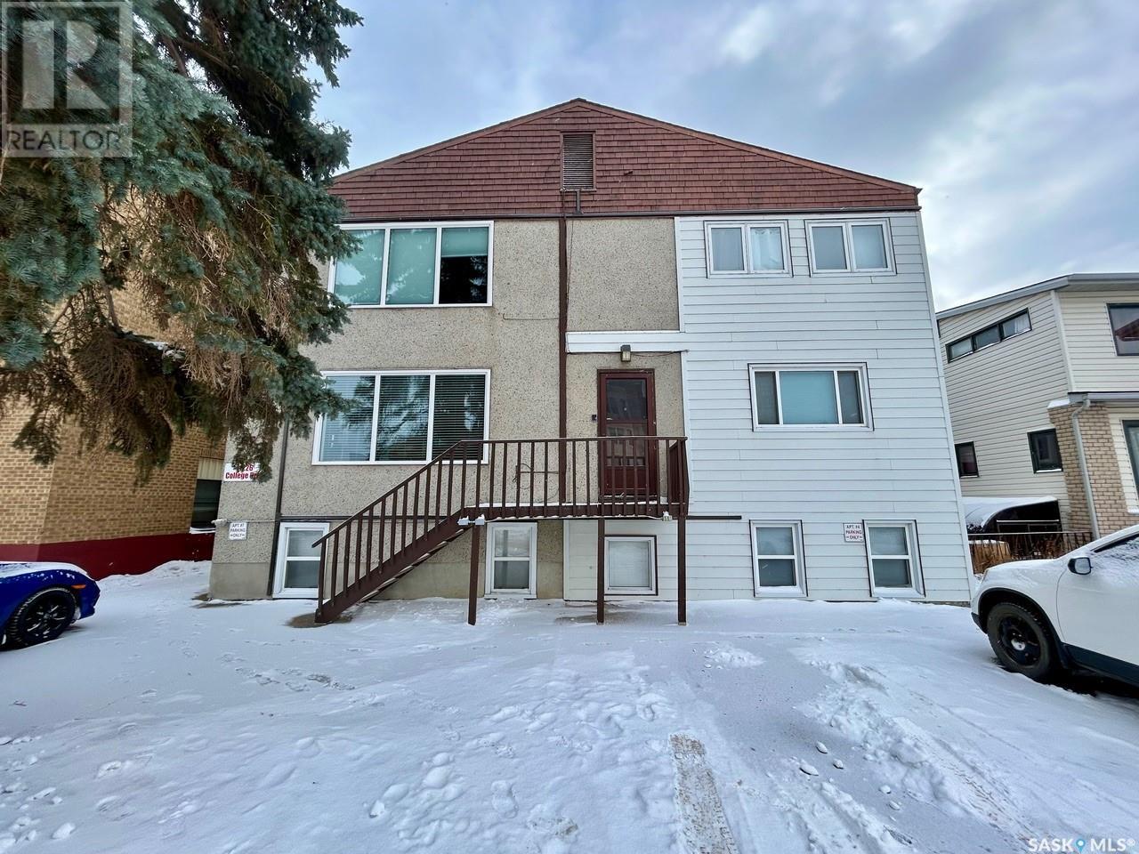 1226 College Drive, Saskatoon, Saskatchewan  S7N 0W4 - Photo 1 - SK988658