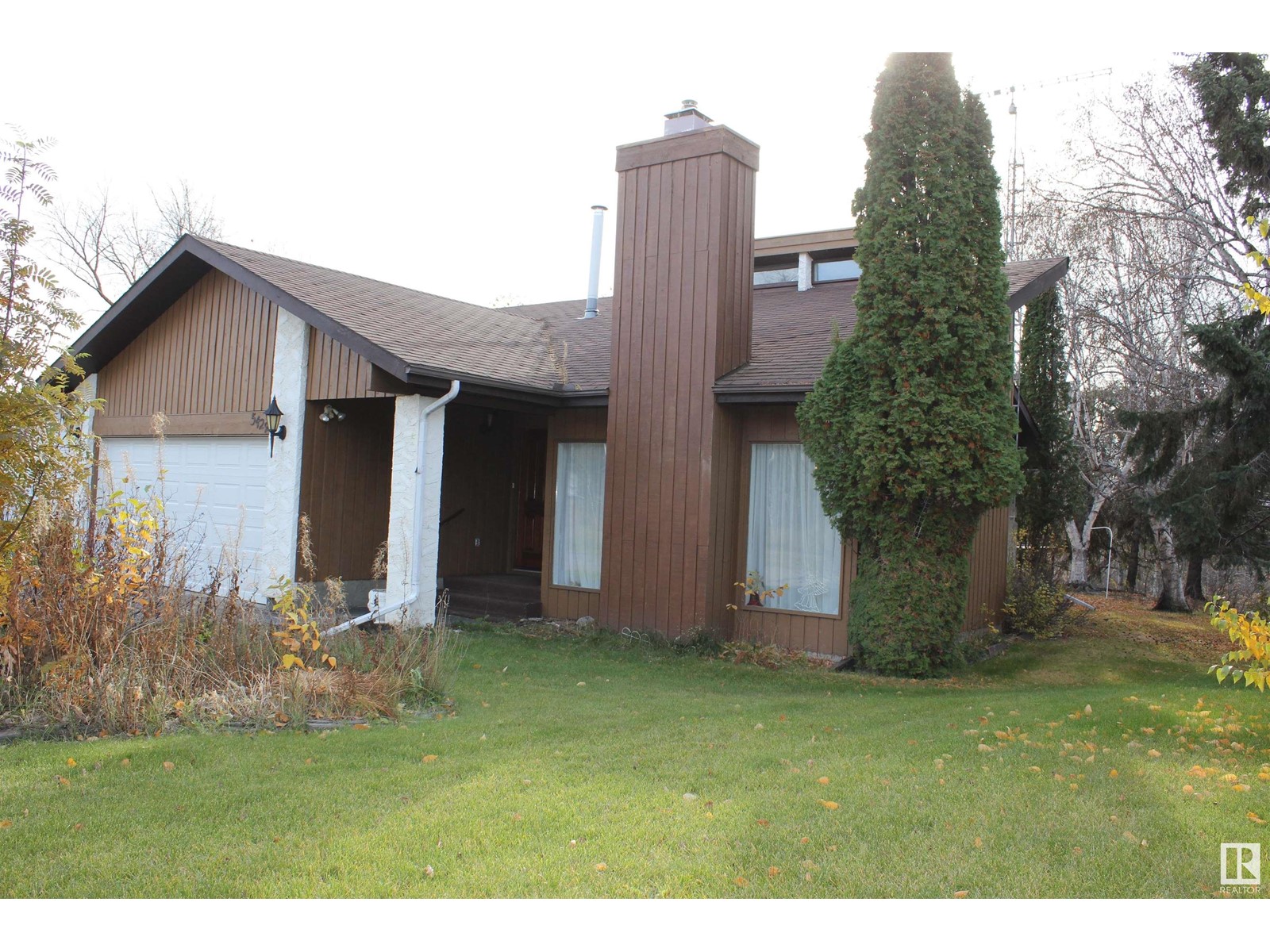 Property at 5429 Circle Drive image 2